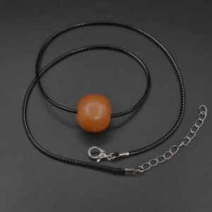 Collier Une grande perle en céramique sigillée