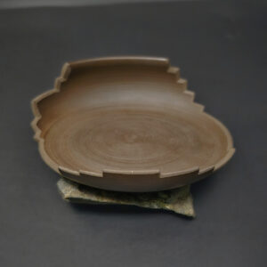 Découpé – pièce en céramique sigillée, grand format